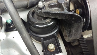 Замена опоры двигателя Subaru Stella  в Жуковском